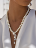 Naszyjnik srebrny z perłami Retro Bella NPE0113