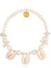Bransoletka biała z perłami i muszlami Ocean BPA0444