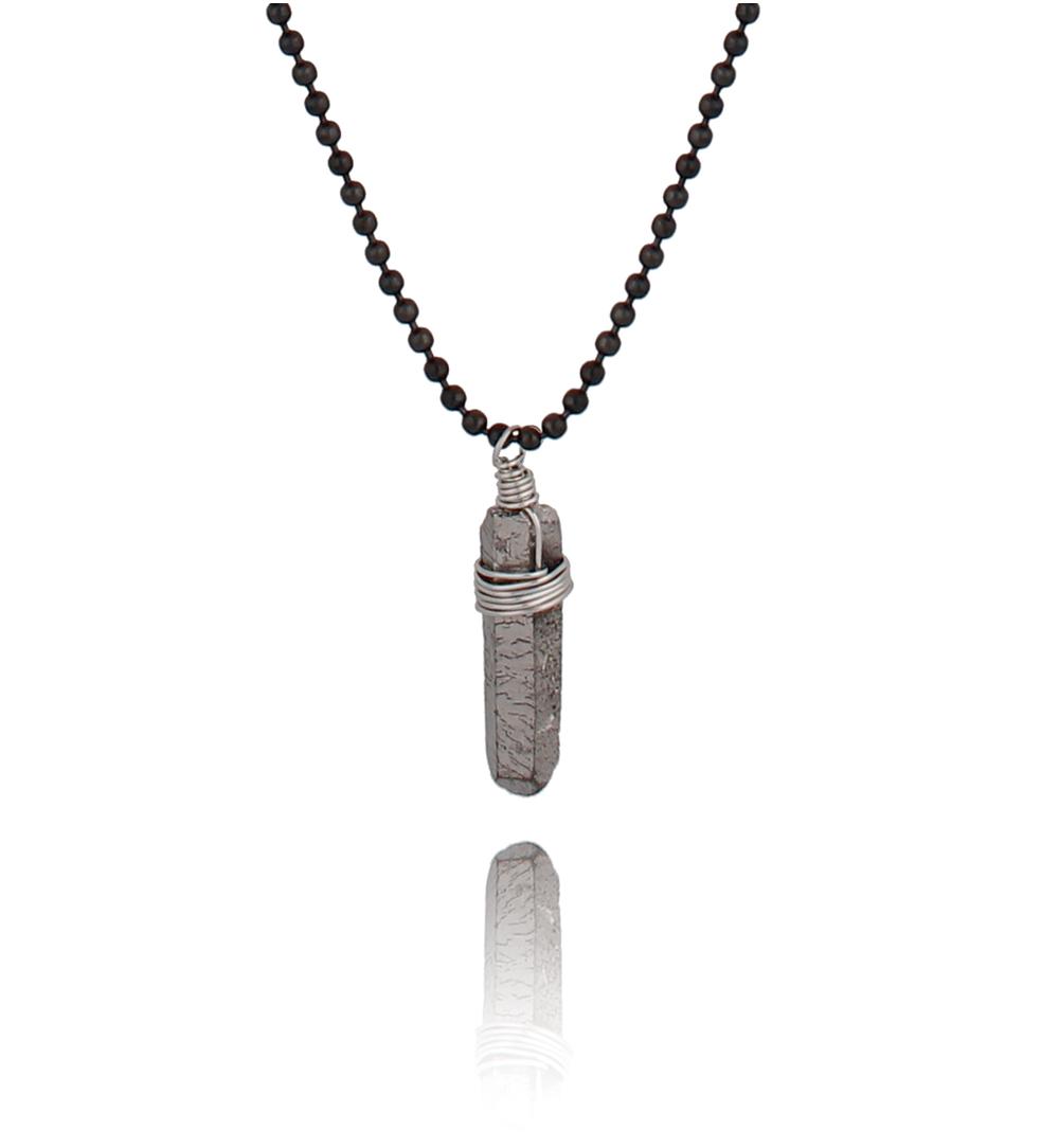 Naszyjnik unisex czarny ze srebrną zawieszką Pluton NMITC0064
