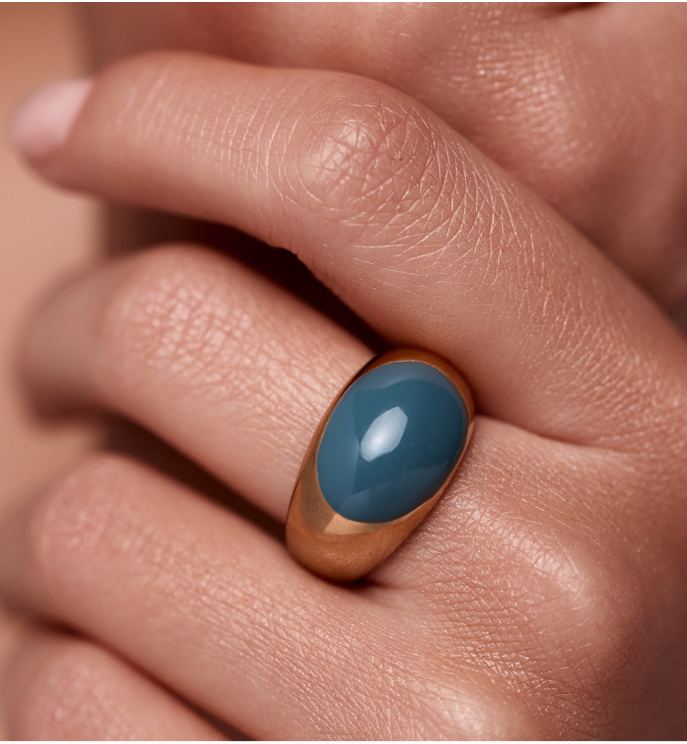 Pierścionek z grafitowo-niebieską emalią PSA1231