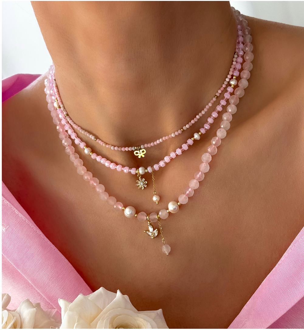 Naszyjnik z perłami i kwiatuszkiem Pink Flower NTW1244