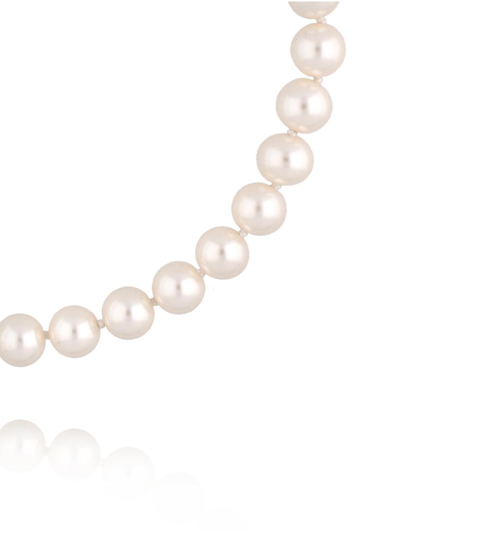 Naszyjnik z klasycznych pereł w odcieniu czystej bieli NPE0367