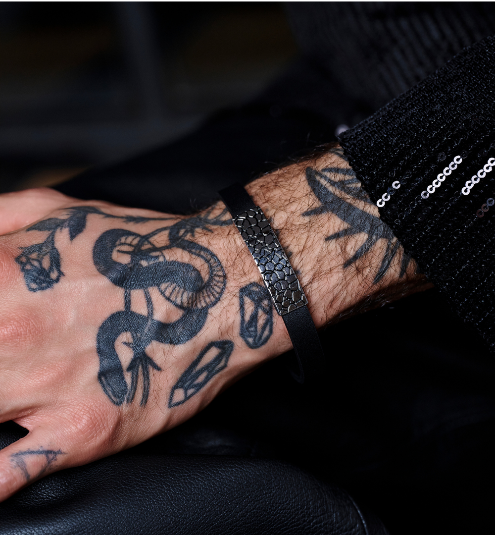 Bransoletka męska czarna skórzana BMITC0996