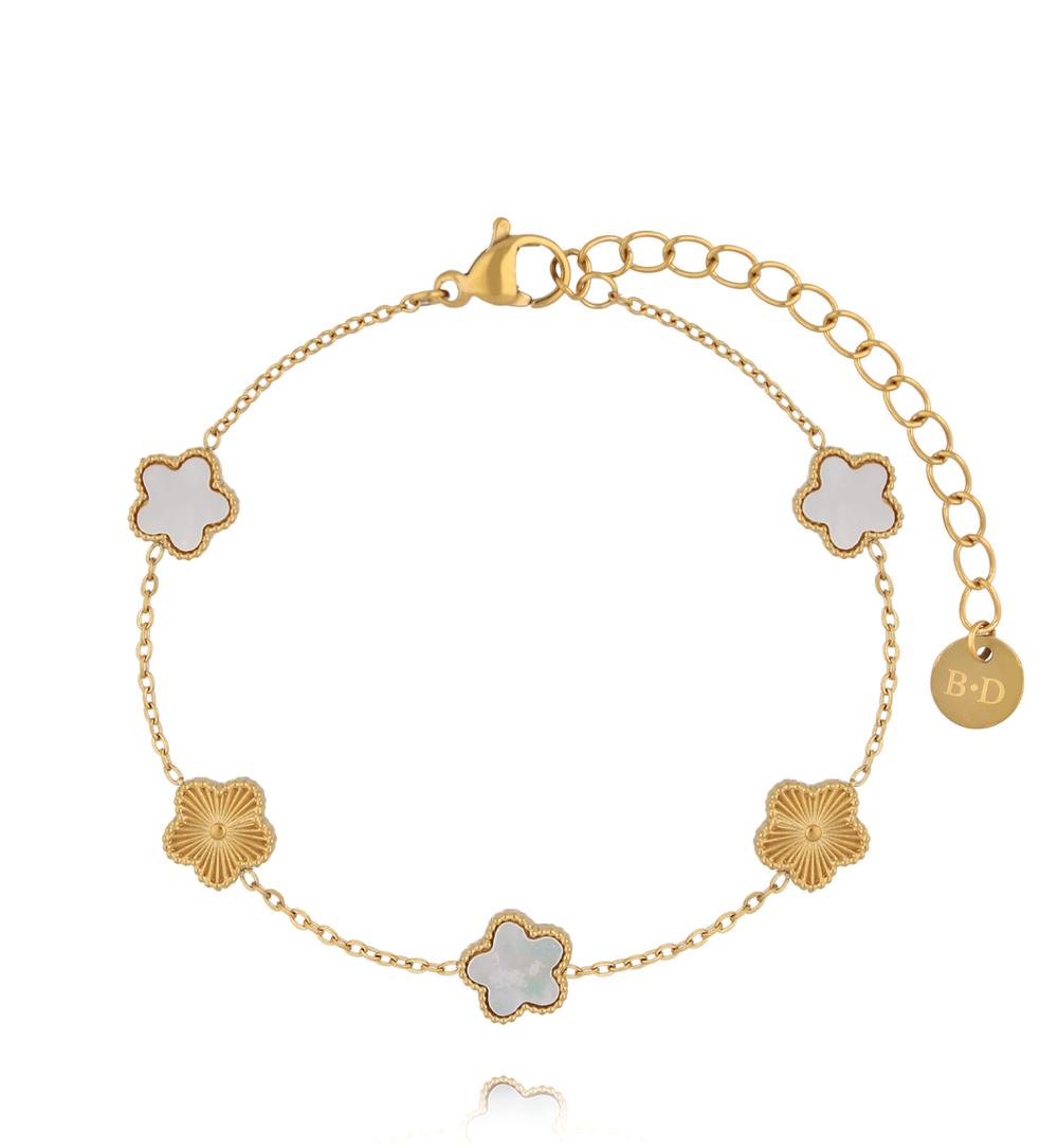 Bransoletka z motywem koniczynki z masą perłową i złotymi detalami BSY0603