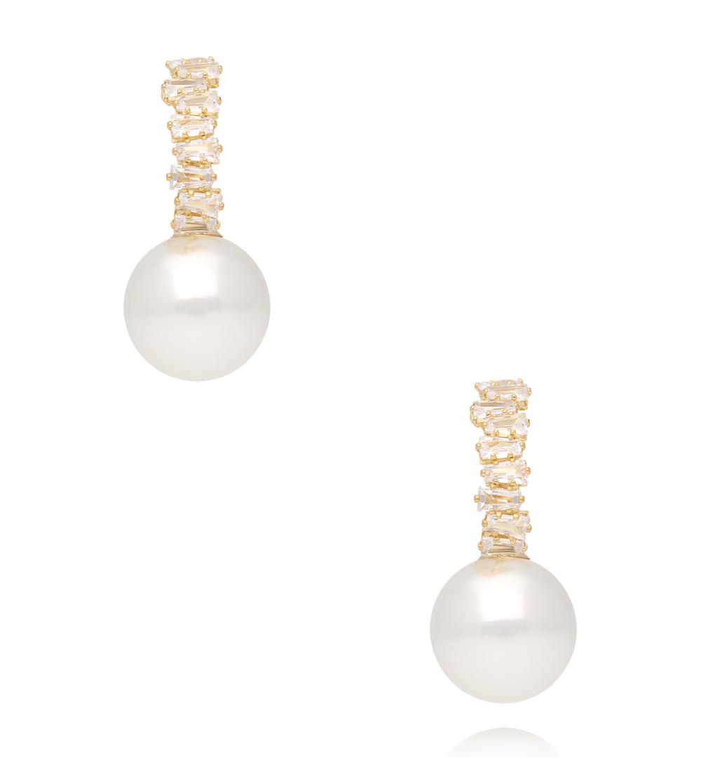 Kolczyki półokrągłe z białą perłą i cyrkoniami  złote KLU0207