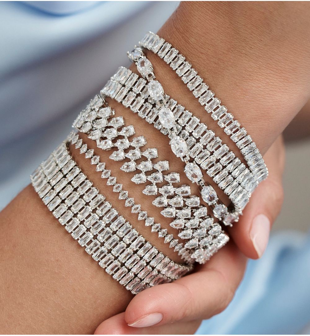 Bransoletka z kryształkami transparentnymi BSS0208