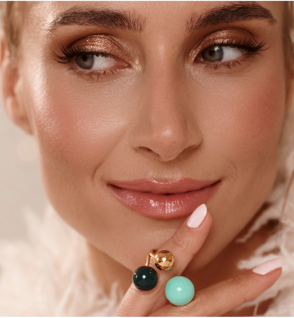 Pierścionek z kulkami w odcieniach mięty i butelkowej zieleni PSA1126