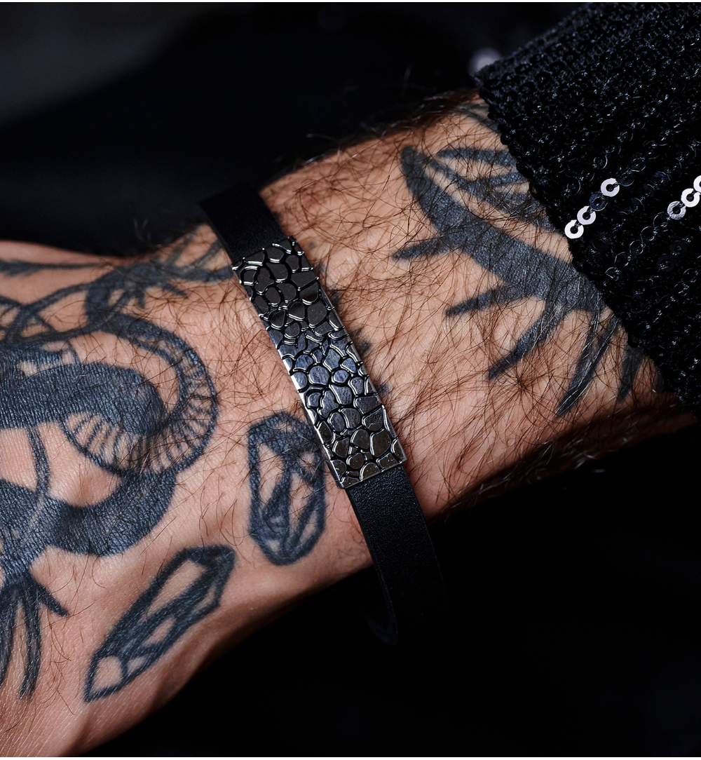 Bransoletka męska czarna skórzana BMITC0995