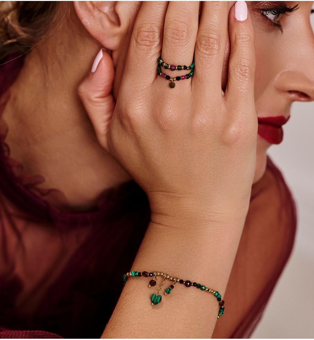 Pierścionek elastyczny z malachitem, czarnym turmalinem i rubinem PTW0633