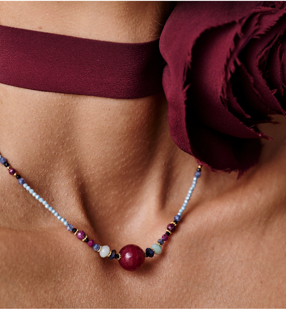 Zestaw z bordowym akcentem – naszyjnik i bransoletka z kamieni naturalnych ZN0123