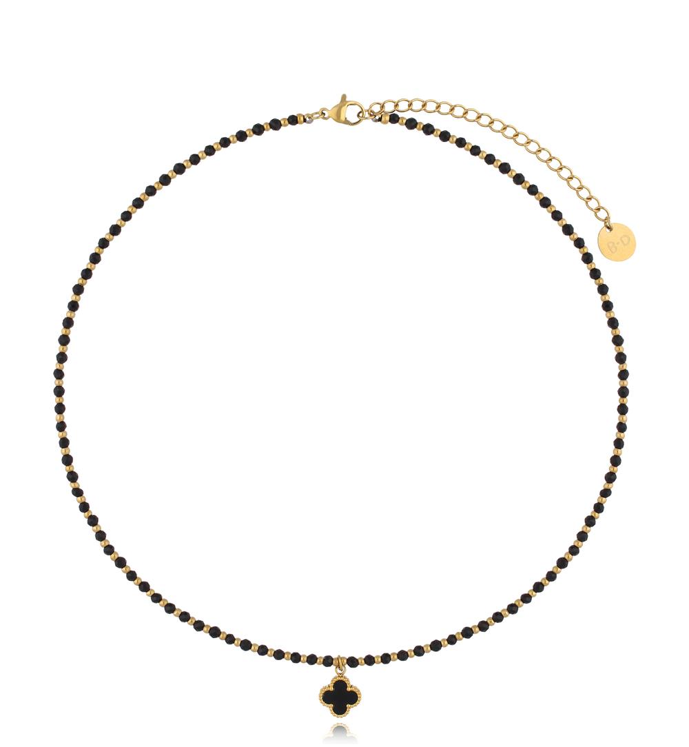 Naszyjnik z czarnych fasetowanych kamieni z koniczynką – srebrny NTW1337