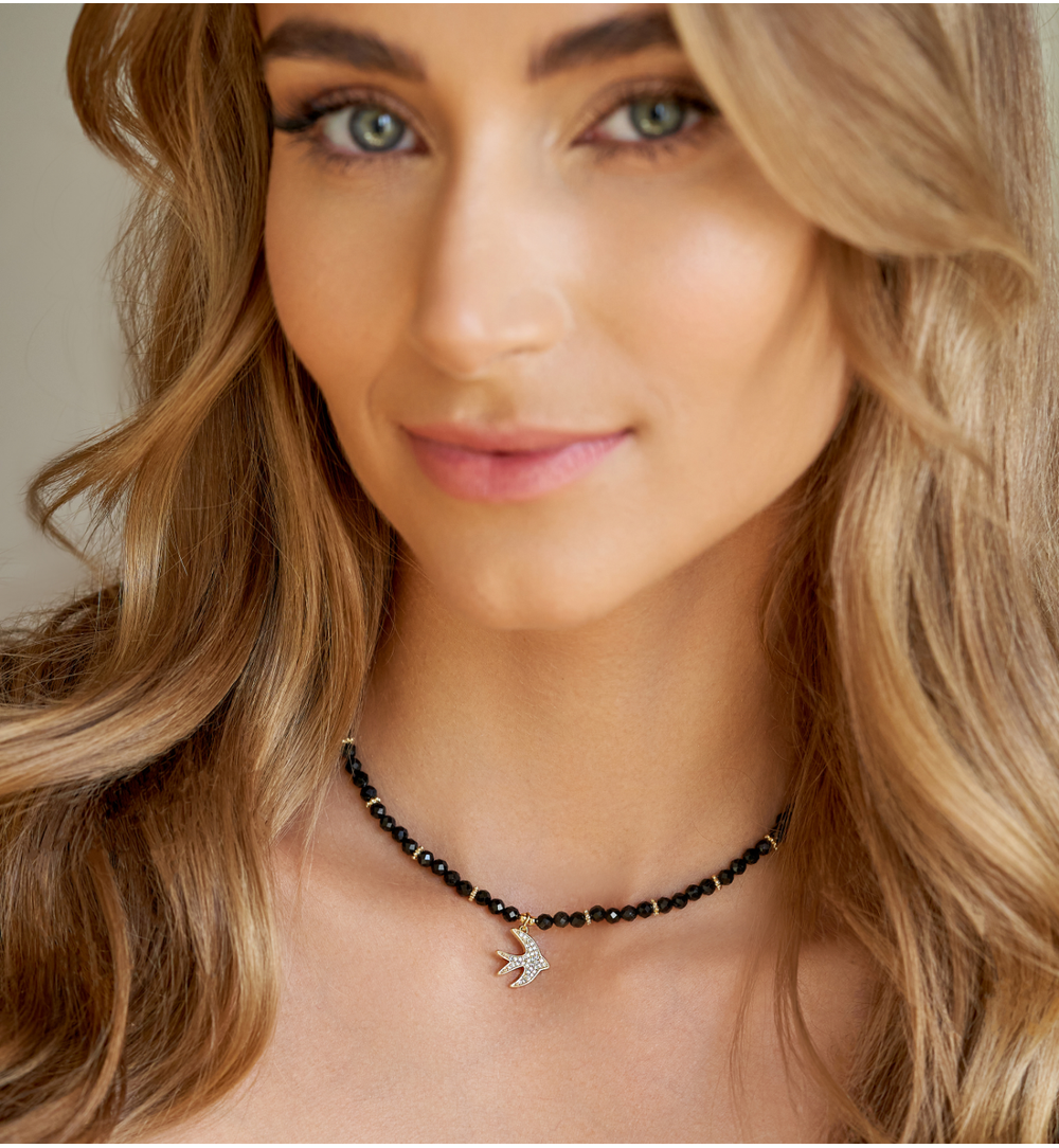 Naszyjnik z czarnymi turmalinami i jaskółką Samos NTW0983