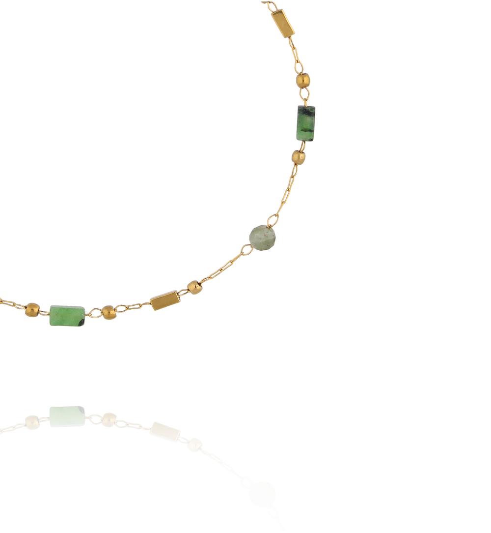 Bransoletka na złotym łańcuszku z turkusem afrykańskim i zielonym jadeitem BEA0101