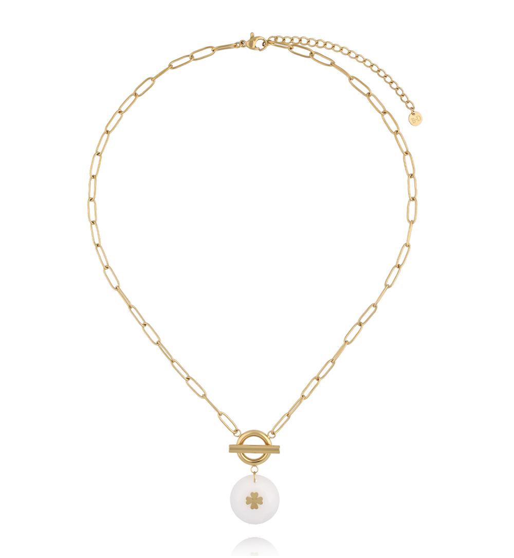 Naszyjnik z białą zawieszką z koniczynką NEA0051