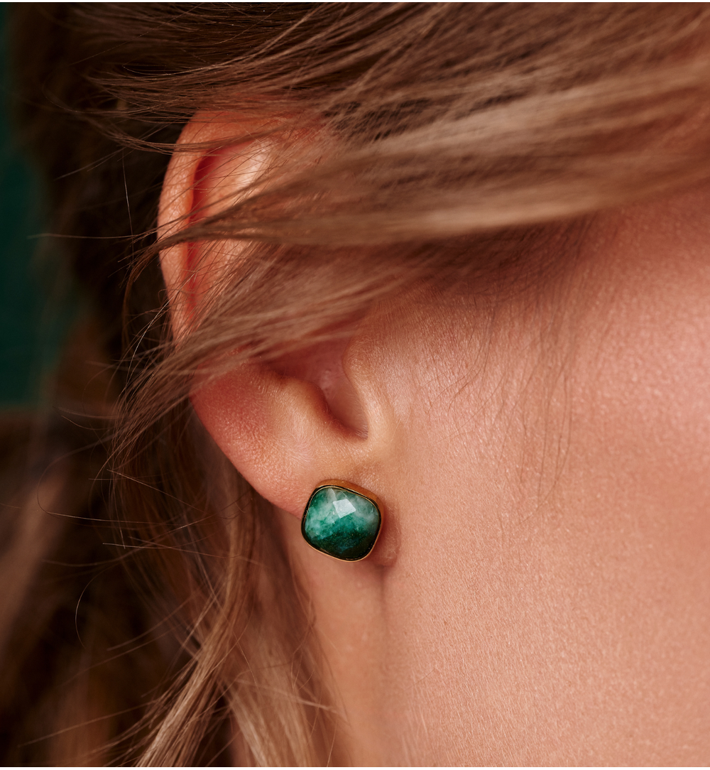 Kolczyki kwadraciki z jadeitami Bali Breeze KPA0246