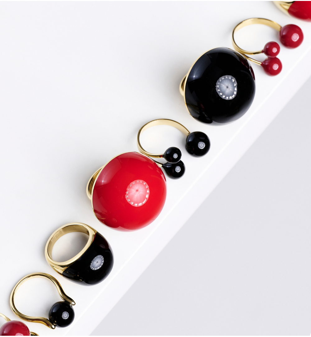 Pierścionek złoty z czerwoną emalią PSA1212