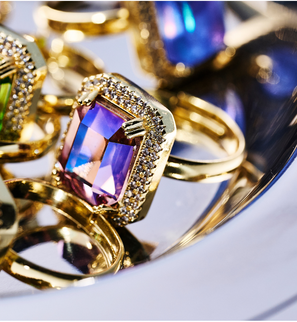 Pierścionek z fioletowym kryształkiem Majestic PSS0091