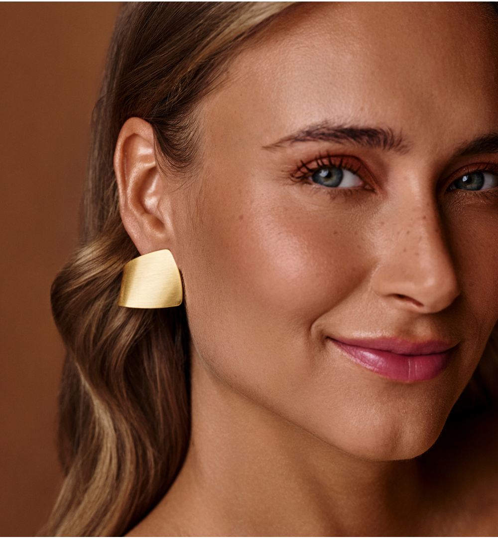 Kolczyki geometryczne, satynowo złote- duże  KRG1109