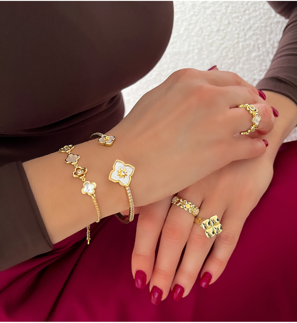 Bransoletka z koniczynkami złota BLU0001