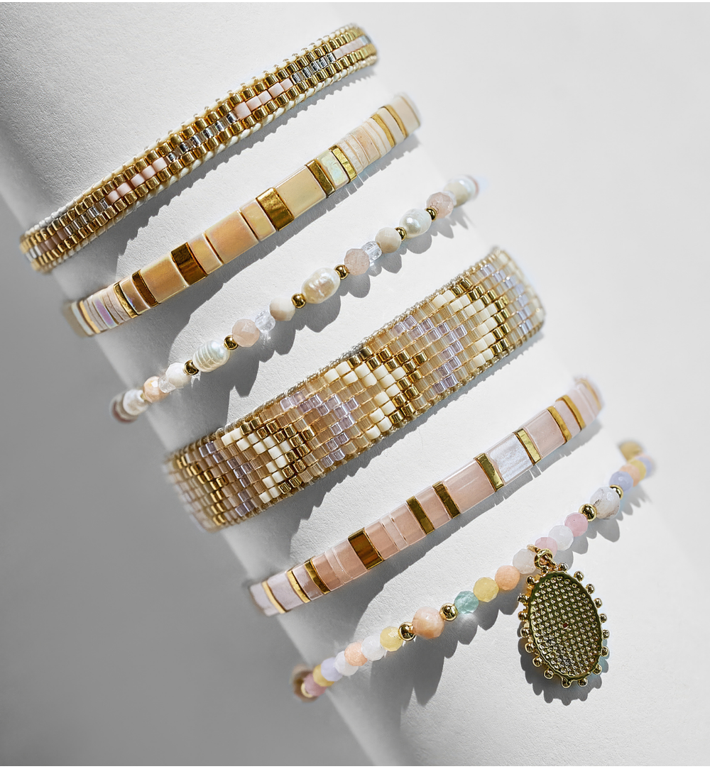 Bransoletka pastelowa z zawieszką Lustr BTW2241