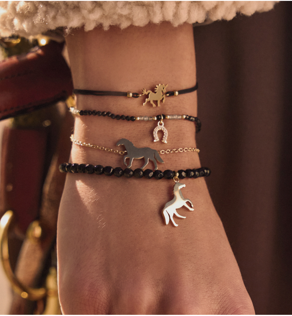 Bransoletka czarna z koniem Serene BSC1051