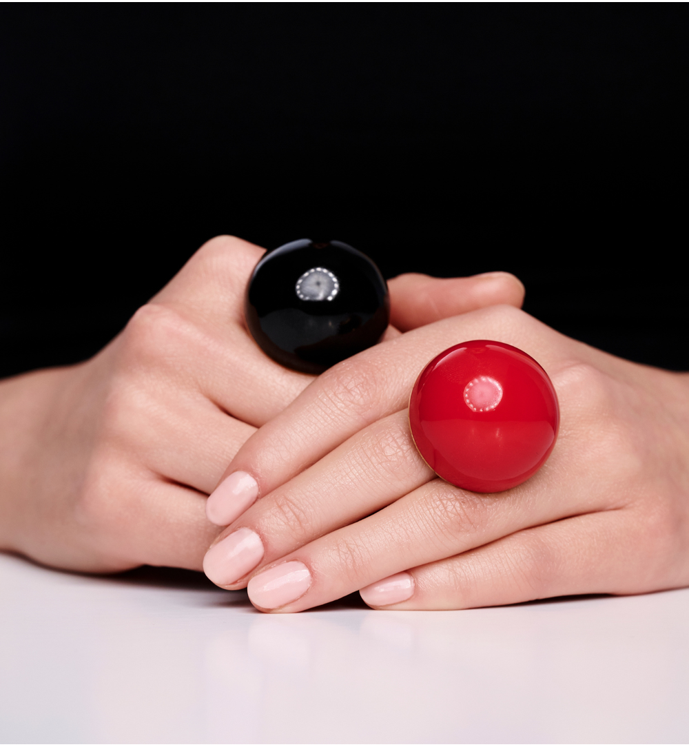 Pierścionek złoty z czarną emalią PSA1209