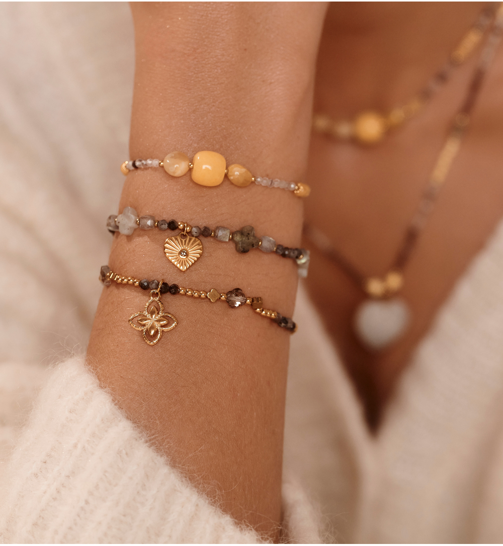 Bransoletka z labradorami i złotym sercem BTW3555