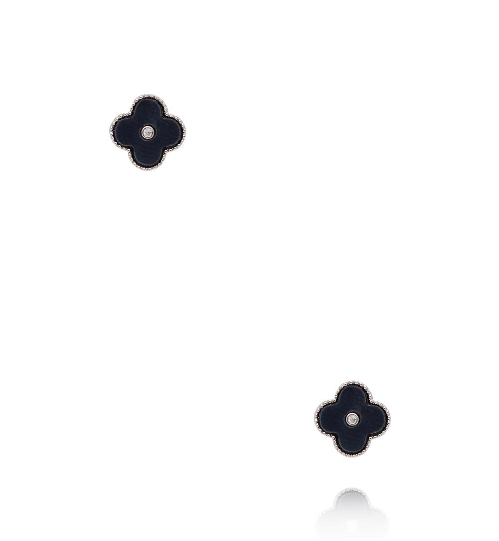 Zestaw kolczyków w srebrnym odcieniu z koniczynką, czernią i cyrkoniami KMB0005