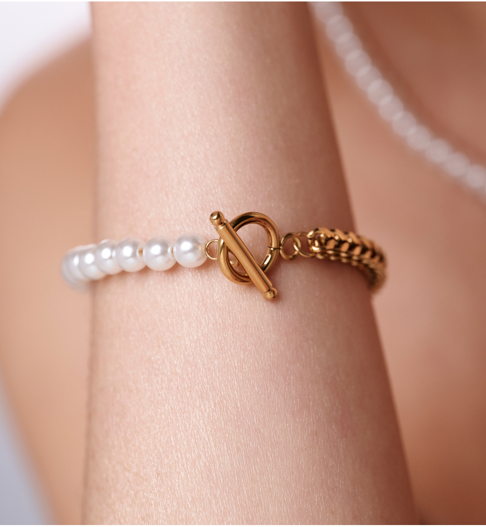 Bransoletka z pereł i złotego łańcucha BSY0399