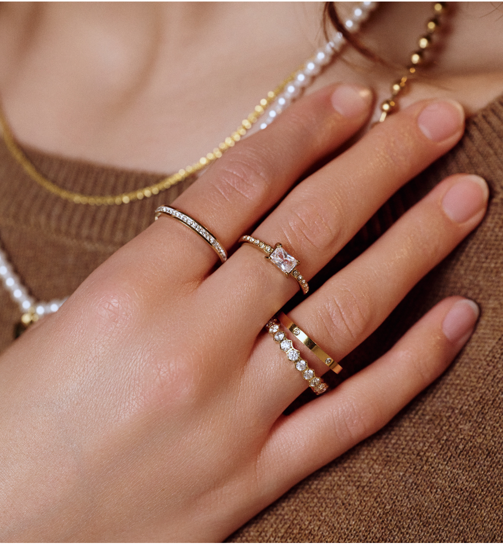 Pierścionek złoty z prostokątną cyrkonią PSY0195