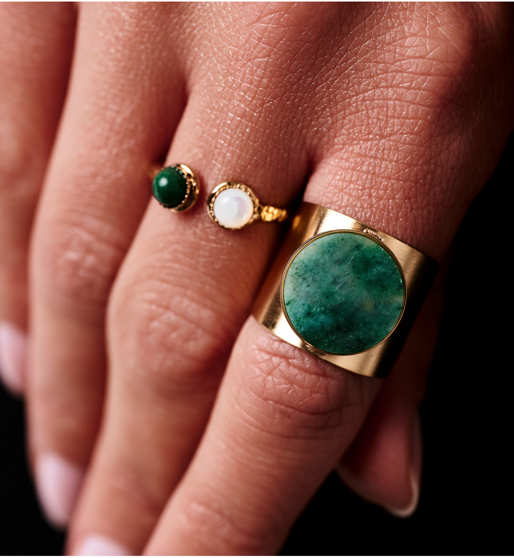Pierścionek z jadeitem i masą perłową PEA0057