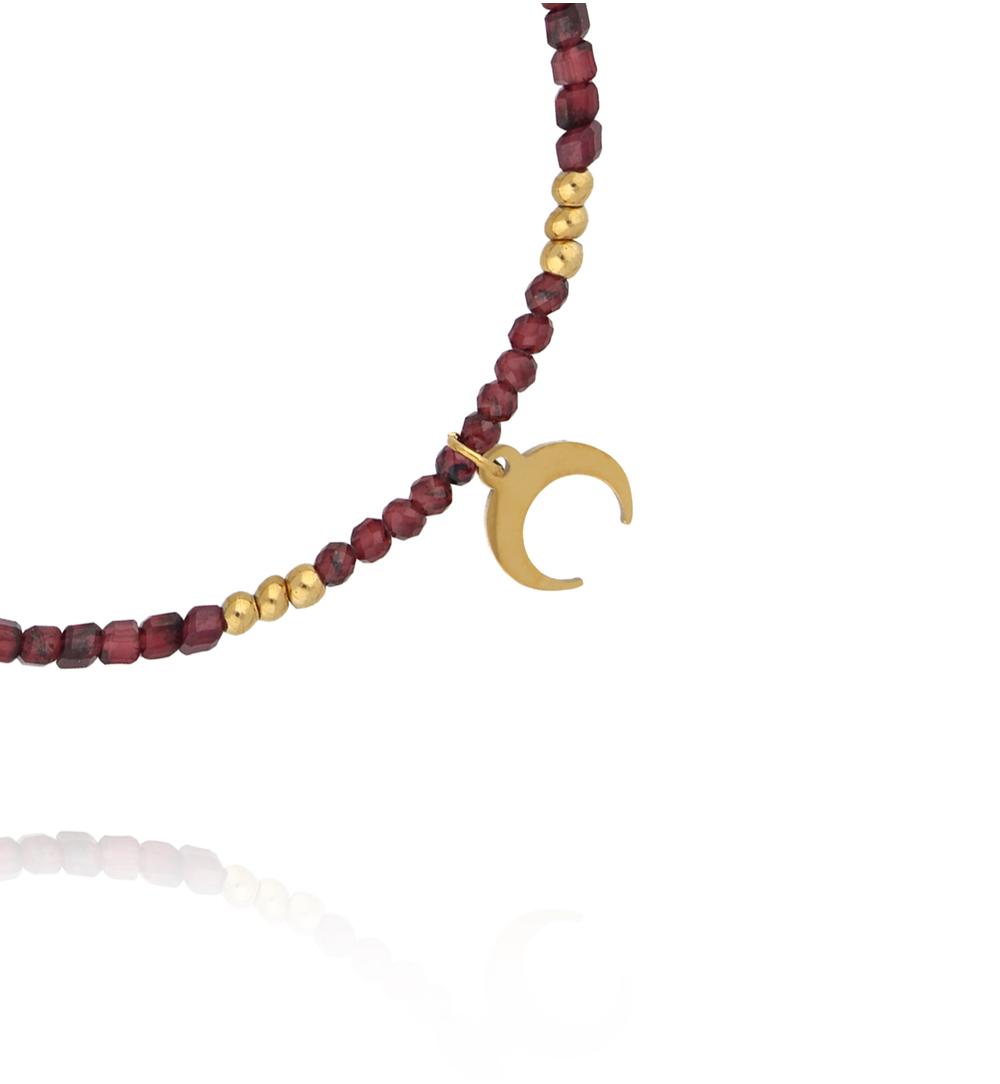 Bransoletka z granatu z zawieszką w kształcie półksiężyca  BTW3537