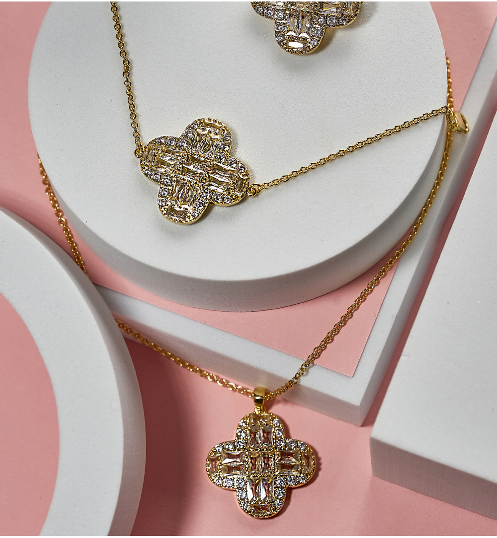 Naszyjnik złoty z kryształową koniczynką Cristal Clover NS0262