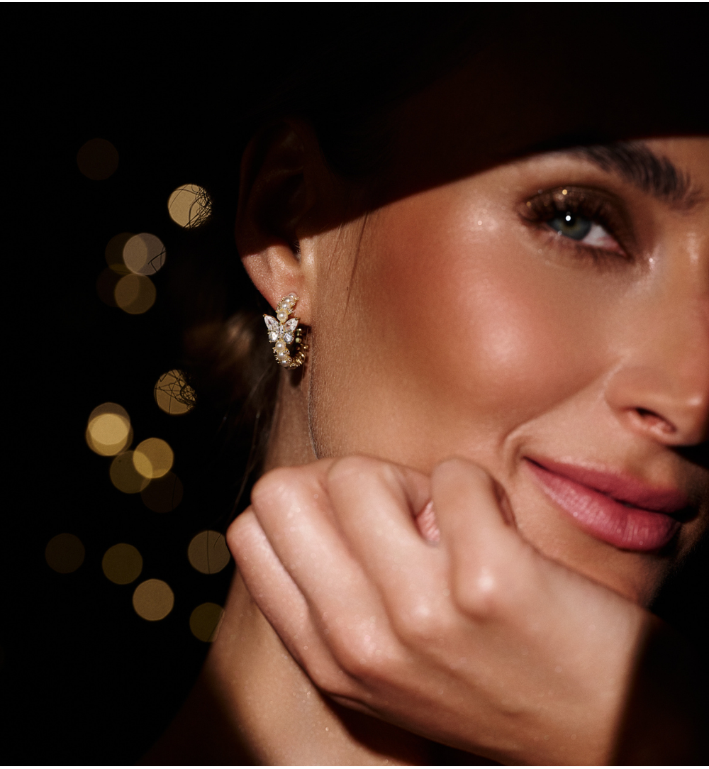 Kolczyki koła z perłami i motylkiem KSS2093