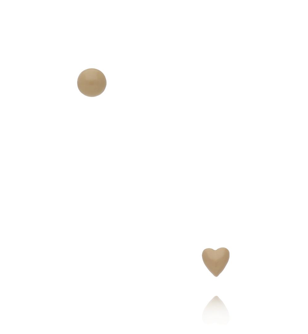 Zestaw kolczyków w neutralnej palecie z różnymi formami KMB0050