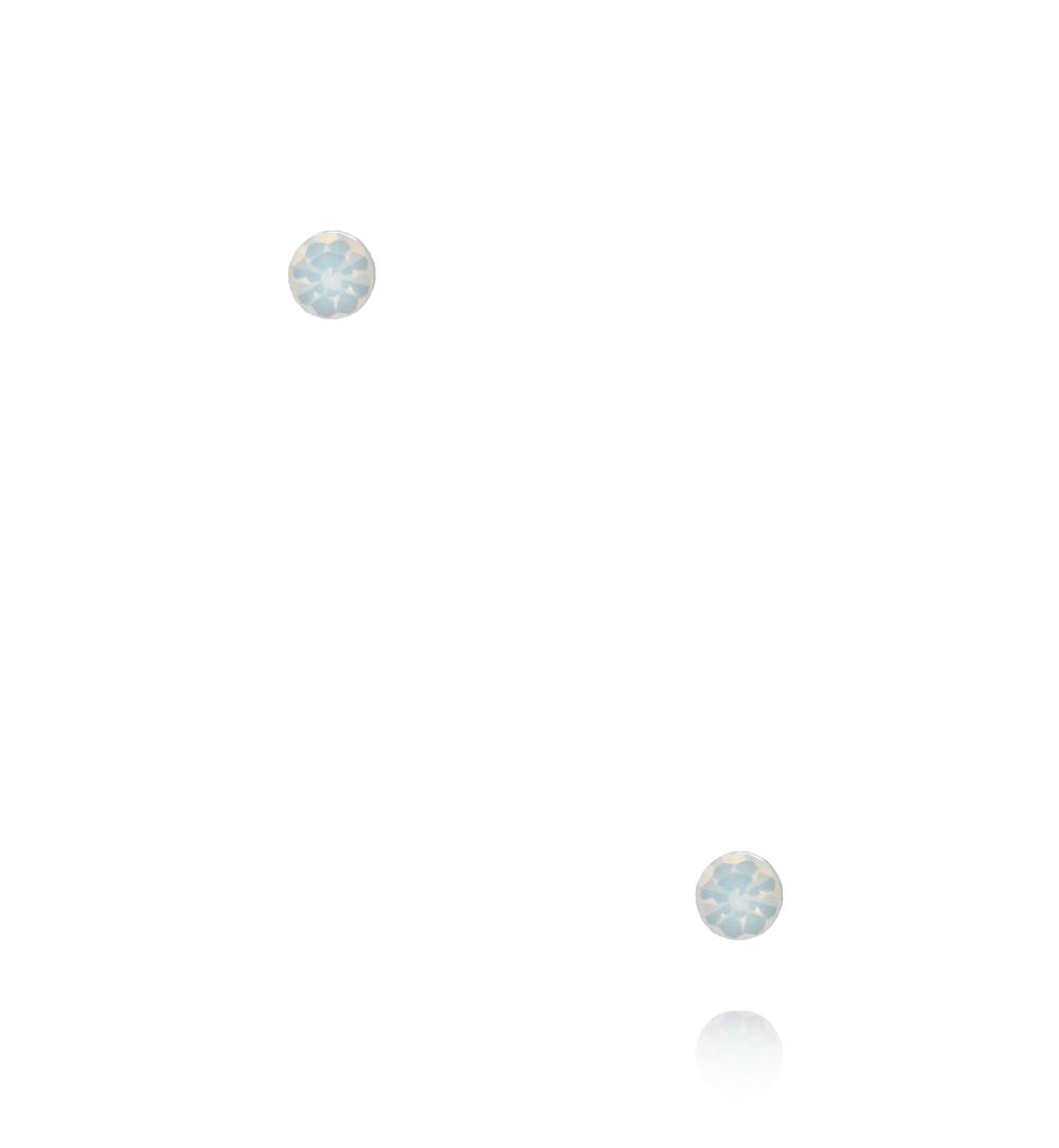 Kolczyki z mlecznobiałym kryształem w srebrnej oprawie KCA0173