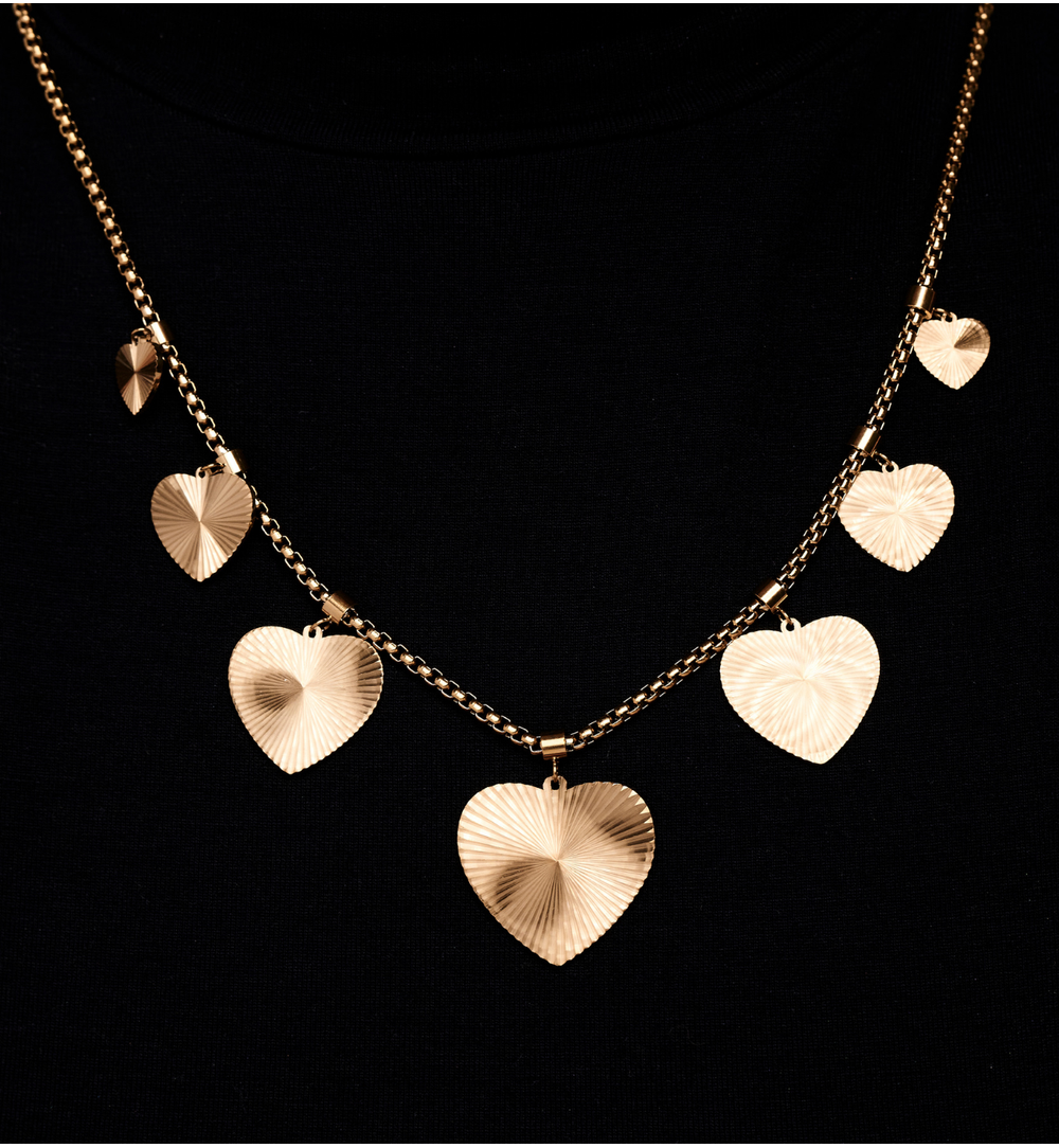 Naszyjnik z sercami złoty NEA0038