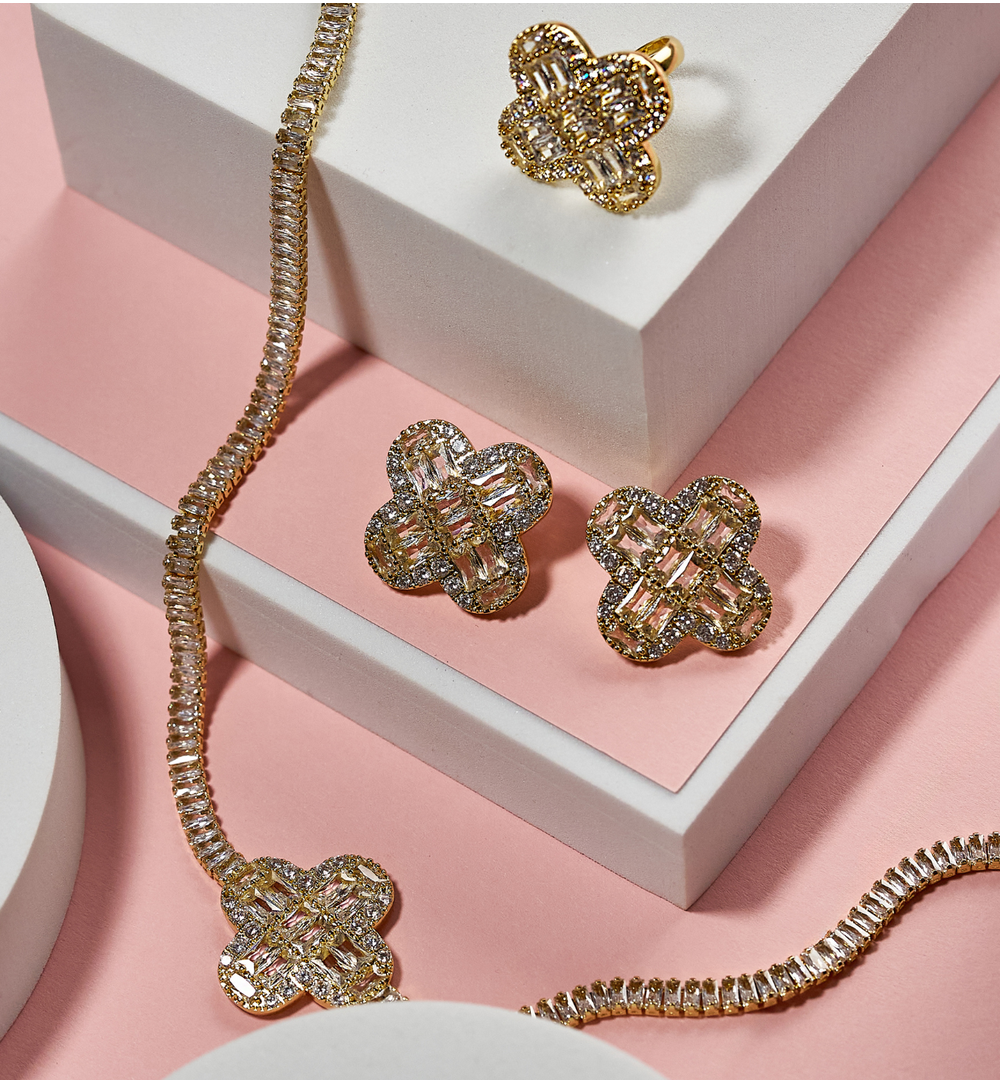 Kolczyki złote z kryształową koniczynką Cristal Clover KSS1757