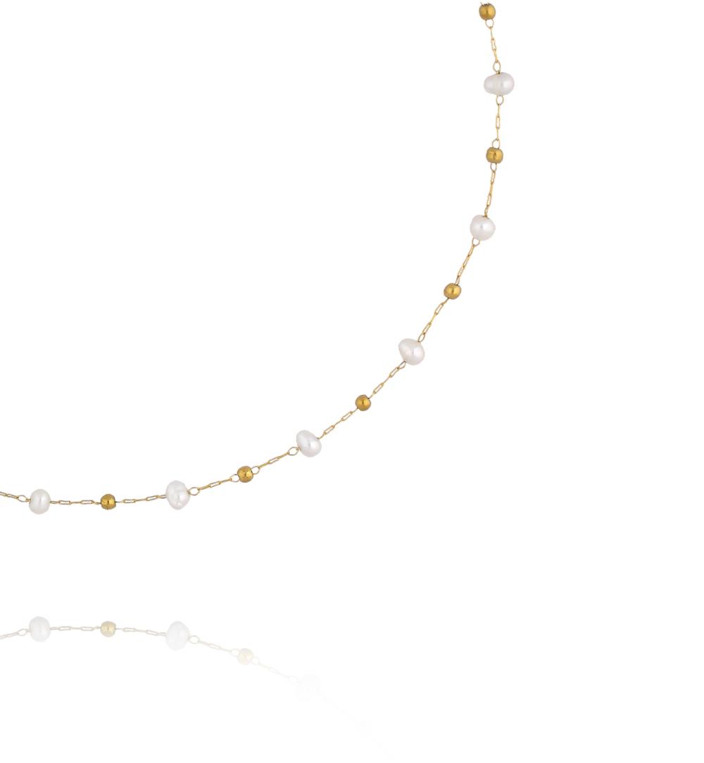 Naszyjnik na złotym łańcuszku z perłami NEA0092