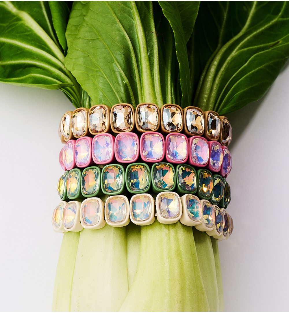 Bransoletka różowa z błyszczącymi kryształami BCR0019