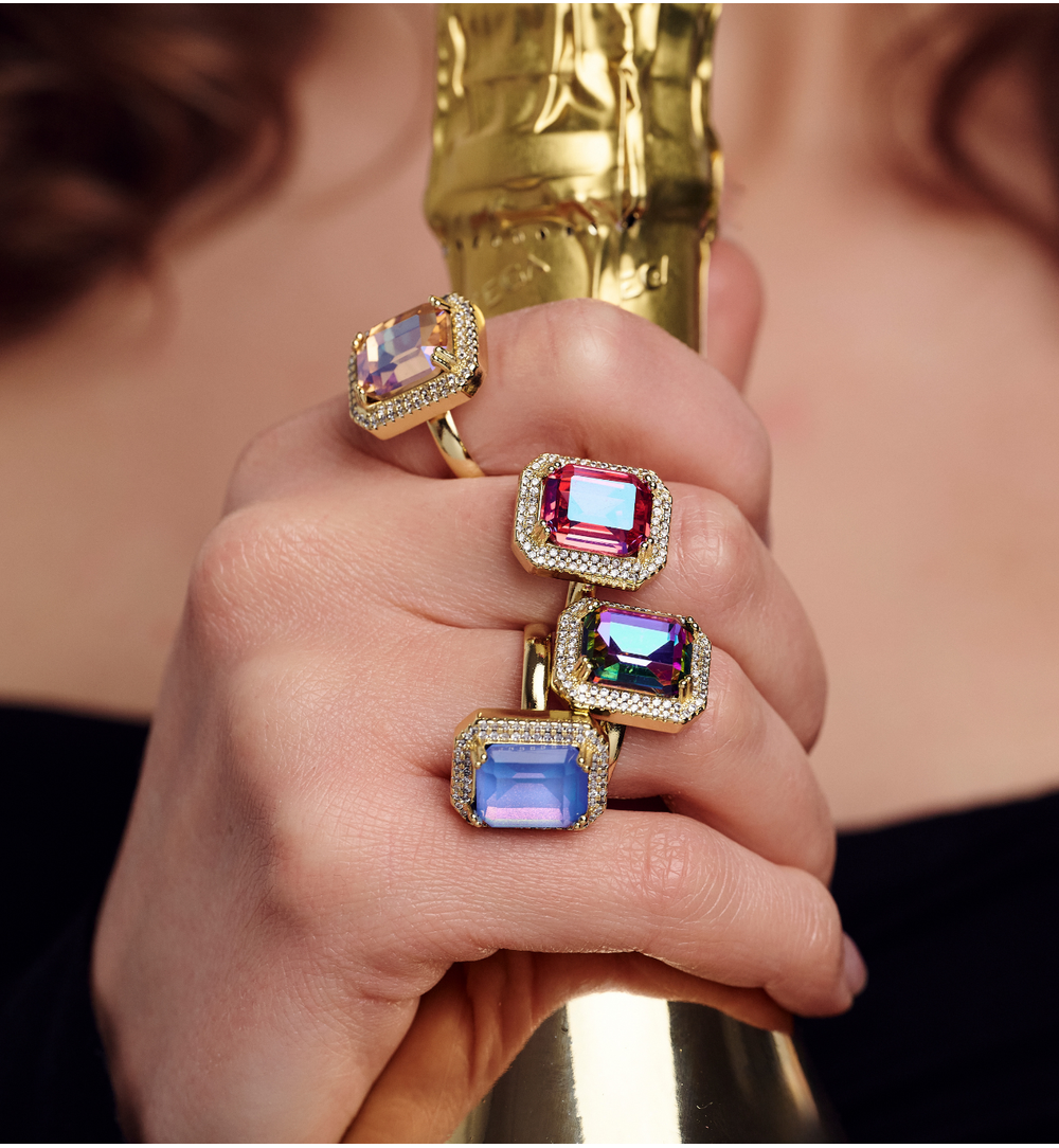 Pierścionek z fuksjowym kryształkiem Majestic PSS0092