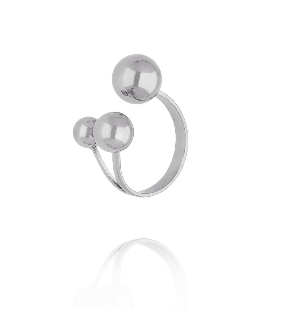 Pierścionek z trzema srebrnymi kulami PSA1107