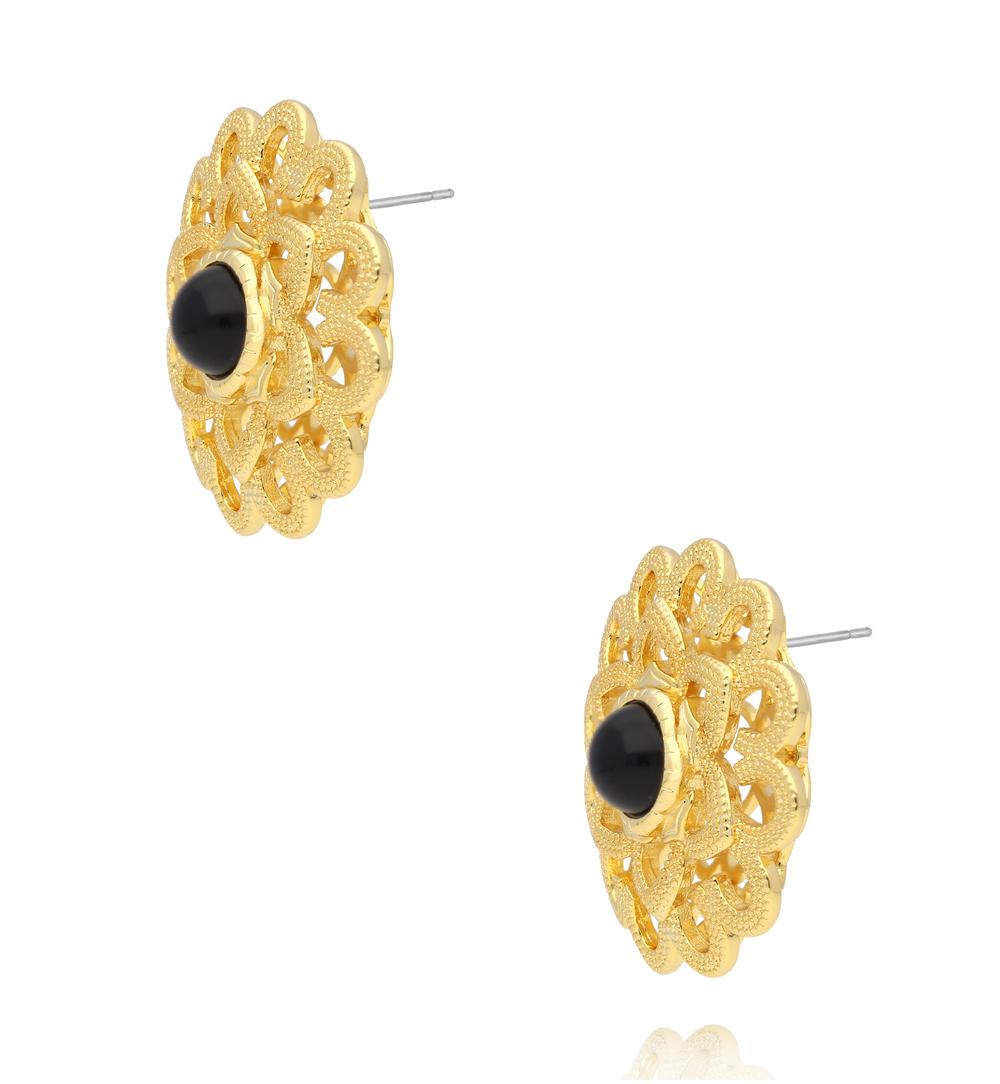 Kolczyki z czarnym kamieniem w złotym ornamencie KSS2267