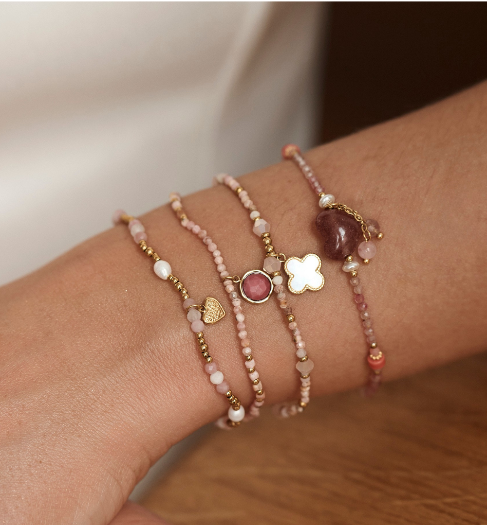 Bransoletka z kwarcami truskawkowymi i sercem BPA0563