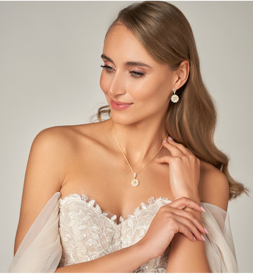 Naszyjnik złoty z kwiatuszkiem Glam Charms NS0246