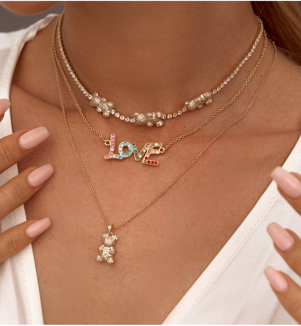 Naszyjnik złoty z kolorowym napisem LOVE NRG0488