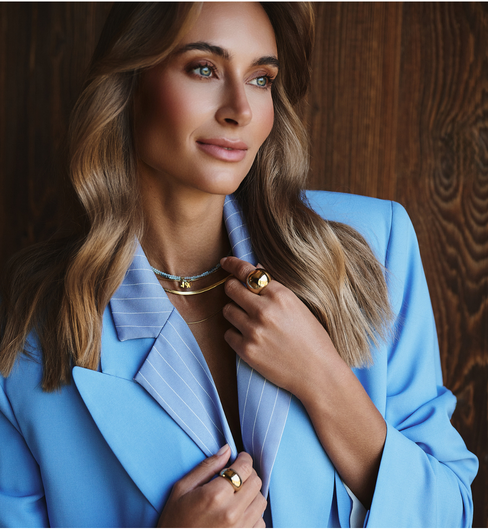 Naszyjnik z niebieskimi topazami i złotym sercem NTW1493