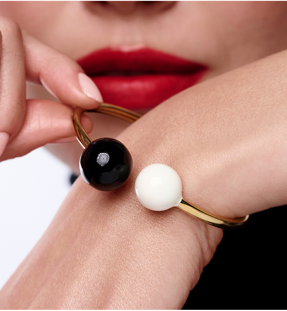 Bransoletka obręcz złota z kulkami emaliowanymi BSA0998