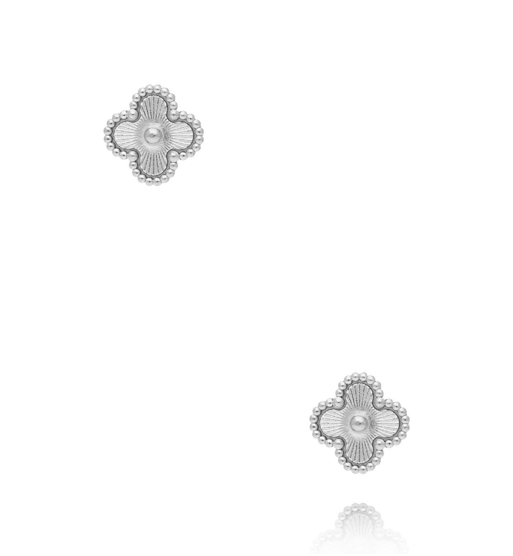 Kolczyki srebrne w kształcie delikatnej koniczynki KSY0581