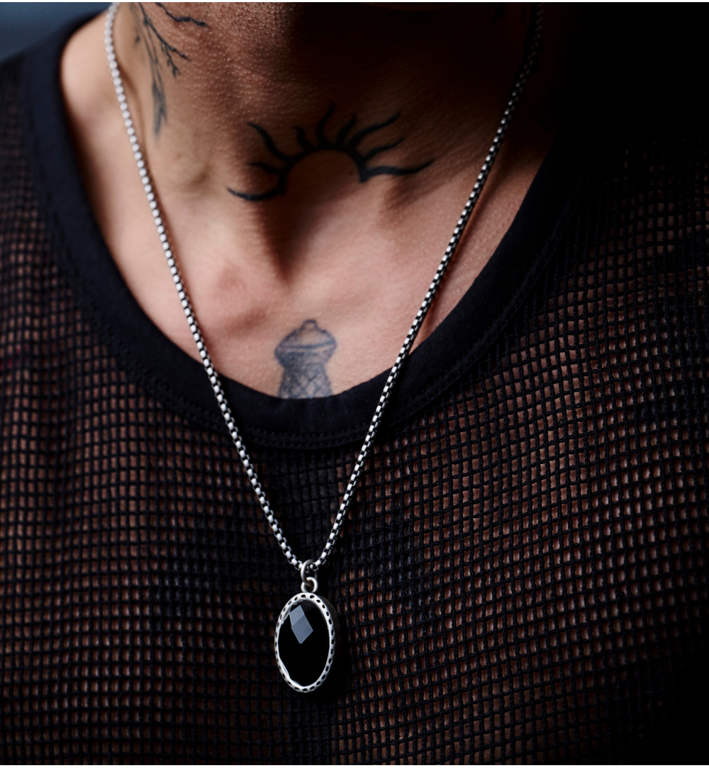 Naszyjnik z czarną zawieszka unisex NMITC0193